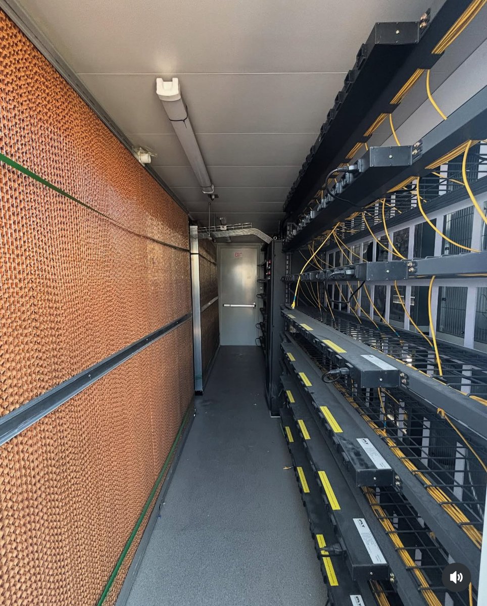 DDetailed's tweet image. These machines are the driving force behind the decentralized Bitcoin ecosystem. ⚡💰#Bitcoinmachine#BitcoinMining#XRPminer