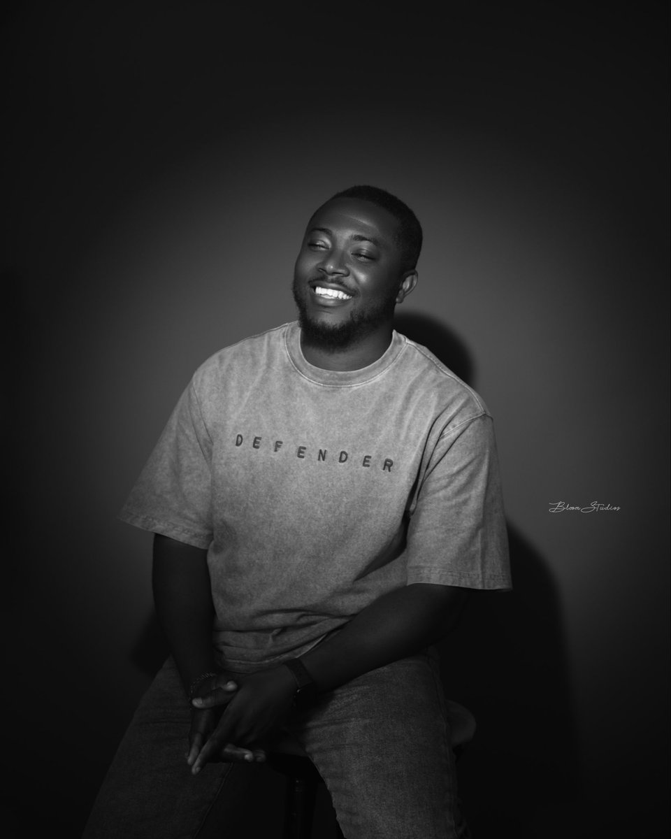 Jon_D_Audu's tweet photo. Cheers to another year of growth, laughter, and chasing dreams. 🥂✨ https://t.co/IyrGMomeX3