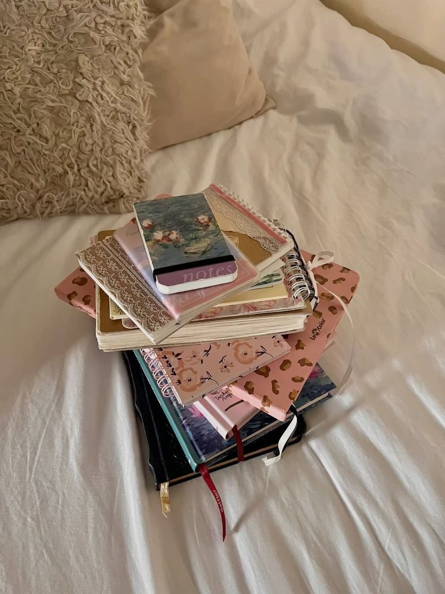 pamvonhadder's tweet image. don’t let social media be your only archive