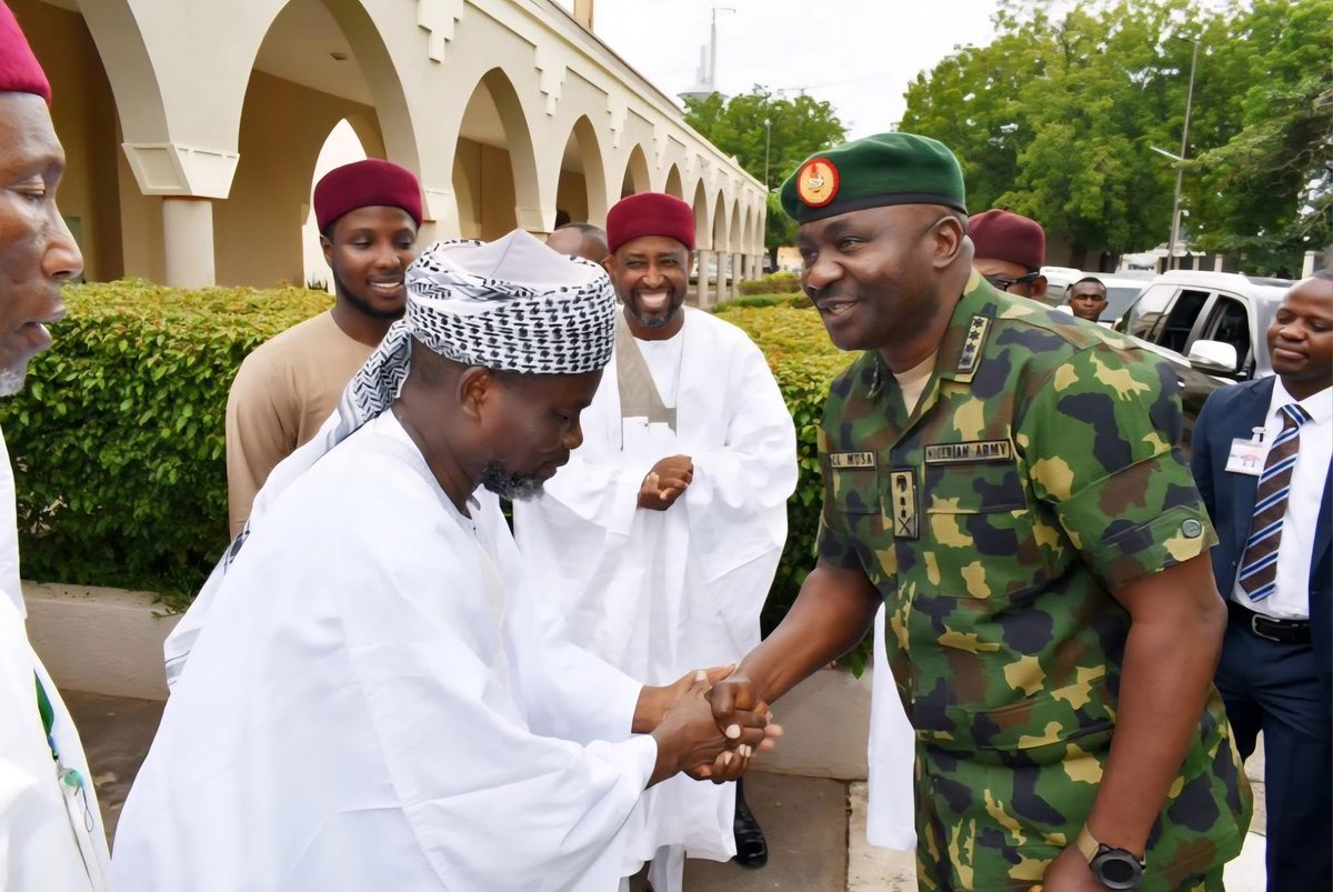 One of the beautiful side of Gen Christopher Gwabin Musa is his love for Culture and peaceful coexistence between Muslims and Christians in Nigeria.

I wish him all the best in his future endeavors… 🙌🏻