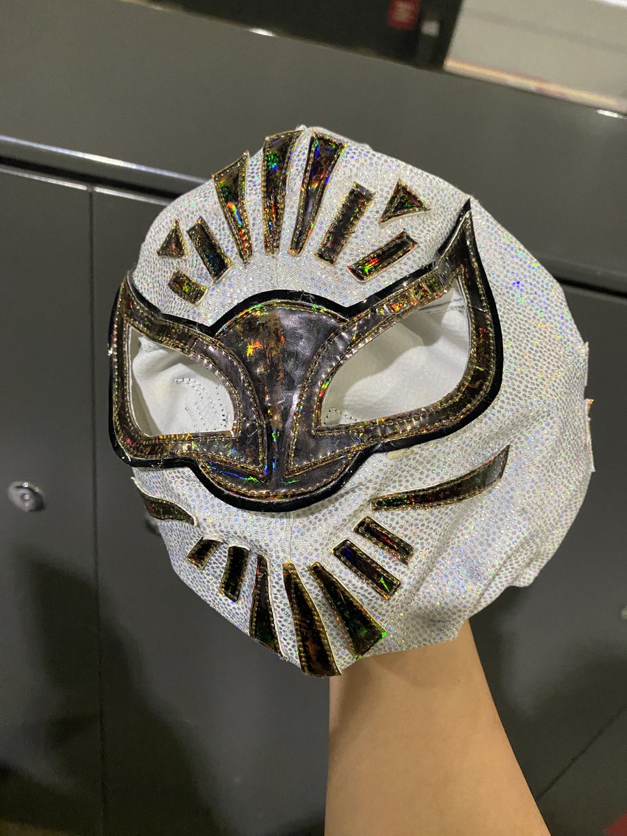 TOPPOREN's tweet image. 熊本にておこめの会「謝罪」！
Aチーム、Bチームと
どちらも観させていただきました！
役者の皆さんのパワー、エネルギー、
間近で感じる事ができました！
人間の中にある狂気を発散させて、
怪演狂演とはまさにこのこと！

予告編で使用したマスクは500円で落札させてもらいました！わーい🙌