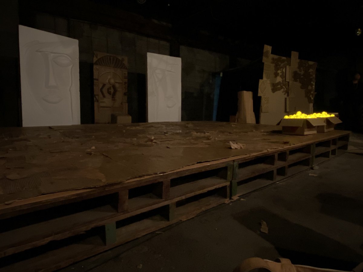 TOPPOREN's tweet image. 熊本にておこめの会「謝罪」！
Aチーム、Bチームと
どちらも観させていただきました！
役者の皆さんのパワー、エネルギー、
間近で感じる事ができました！
人間の中にある狂気を発散させて、
怪演狂演とはまさにこのこと！

予告編で使用したマスクは500円で落札させてもらいました！わーい🙌