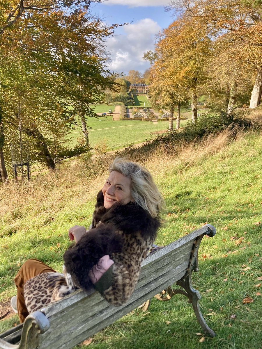 Today is a milestone birthday for me. Just how old am I and how do I feel about it?
I wrote an article for <a href="/hellomag/">HELLO!</a> about it:

hellomagazine.com/healthandbeaut…