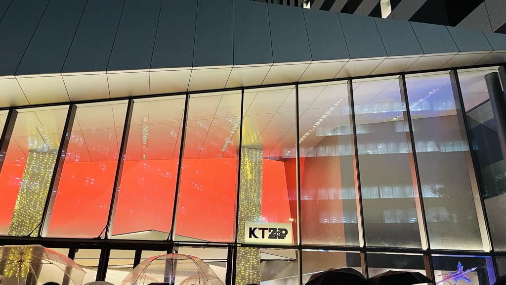 zuuuchiii's tweet image. 「Spicy Sessions -THE LIVE-」
観に行きました🍛

盛りだくさんでとっても刺激的なライブでした！⚡️⚡️

みなさん歌のパワーが凄すぎて圧倒されました……😳！

そしてバンドの皆様が最高で最強ですね！！🎹🥁🎸🎷✨

めちゃくちゃ刺激受けました！ありがとうございました！！

#SpicySessions