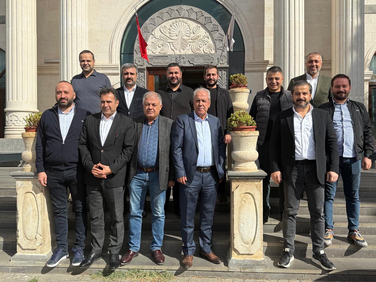 Kıymetli yol arkadaşlarımızla birlikte, önceki dönem Milletvekilimiz ve MKYK Üyemiz Sayın <a href="/samiltayyar27/">Şamil Tayyar</a> ile bir araya geldik. 

Verimli bir istişare toplantısı gerçekleştirdik. 

Sayın Vekilimize, değerli katkılarından dolayı teşekkür ederiz.