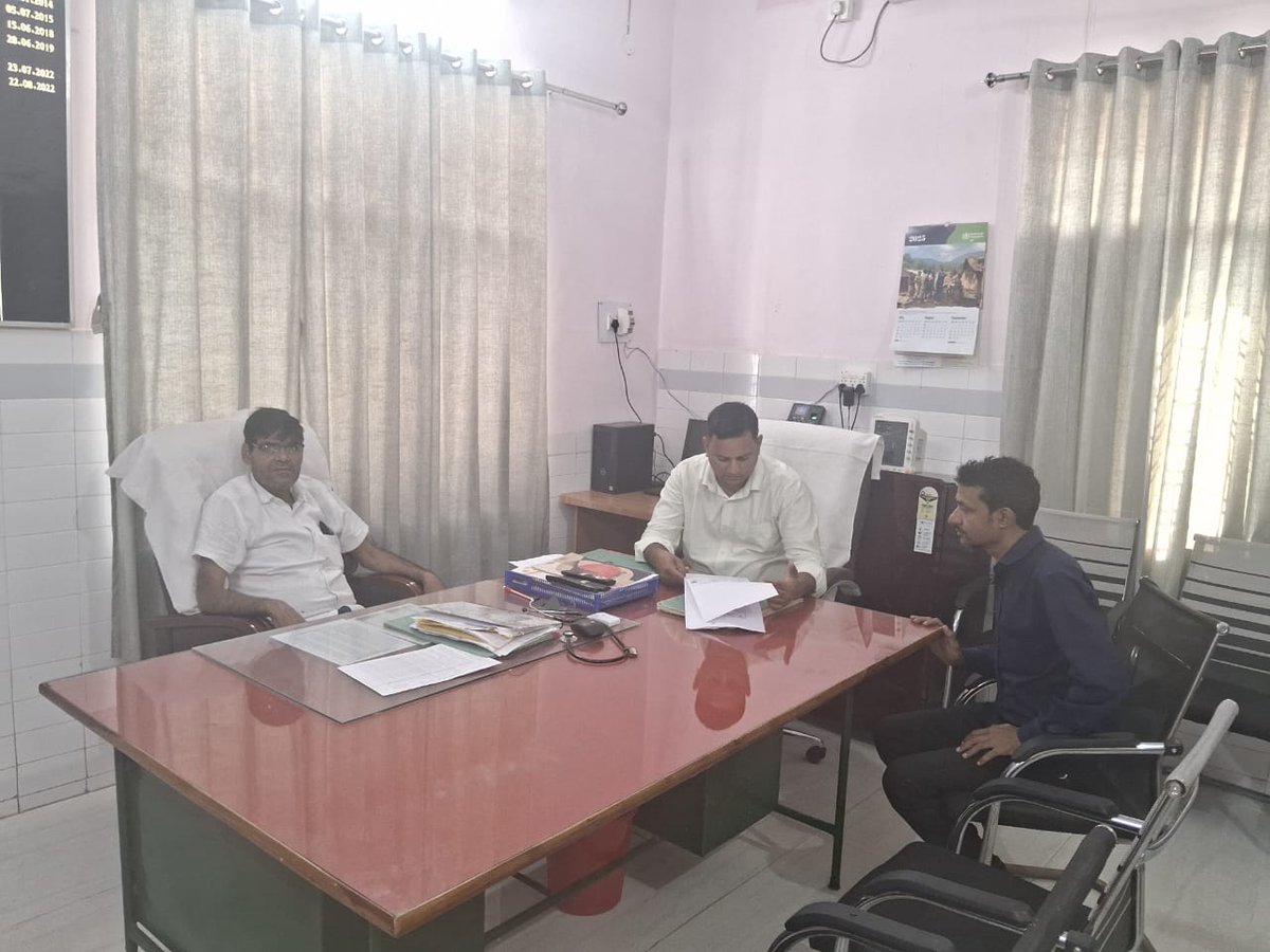 DGM Anuj Pratap Visit chc paliya regarding ayushman golden card and treatment.