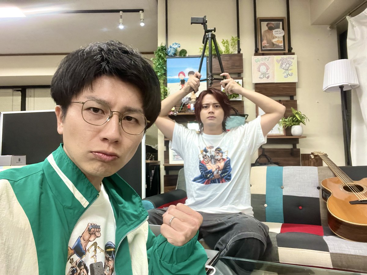 【緊急YouTubeLive開催!!】
そして先ほどスタジオに戻ってきたんですが、明日の予定だったフリーライブが雨予報で中止になったのが悲しいので、この後20時30分からYouTubeでちょっとだけ生配信をやります！！！！！！！！！！！！！！！！！！歌うぜ！！！！！！！！！！！！！！