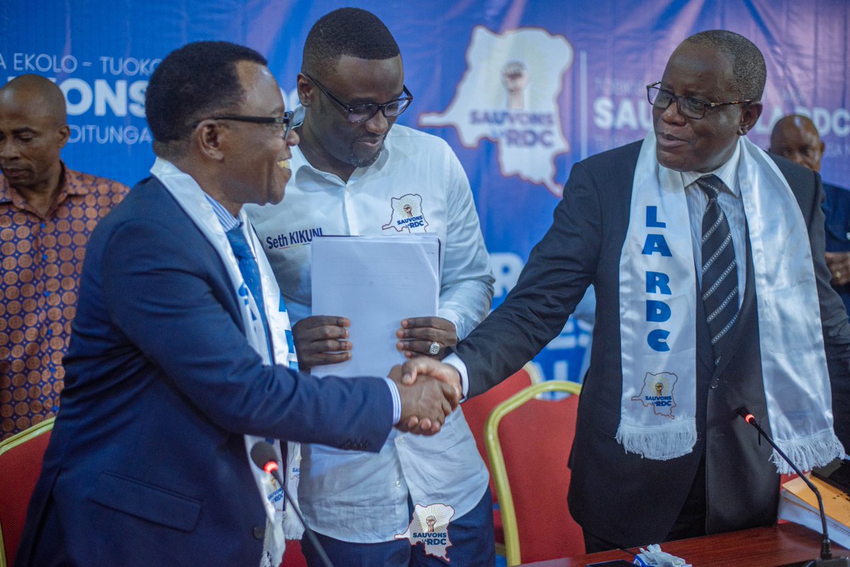 KitubaNew's tweet photo. Les rapprochements sincères ouvrent la voie à un Congo plus fort et plus uni. L’intérêt supérieur de la nation doit toujours primer. 🤝🇨🇩 https://t.co/7fJZ2mIZfP