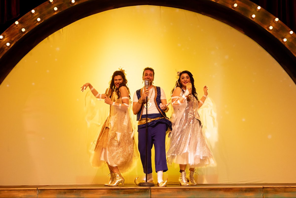 “Tiyatro’nun Büyüsü” (Çocuk Oyunu)
 
YARIN saat 13.00’da Leyla Gencer Opera ve Sanat Merkezi Sahnesi'nde…

Biletler;
biletinial.com'da ve gişede.