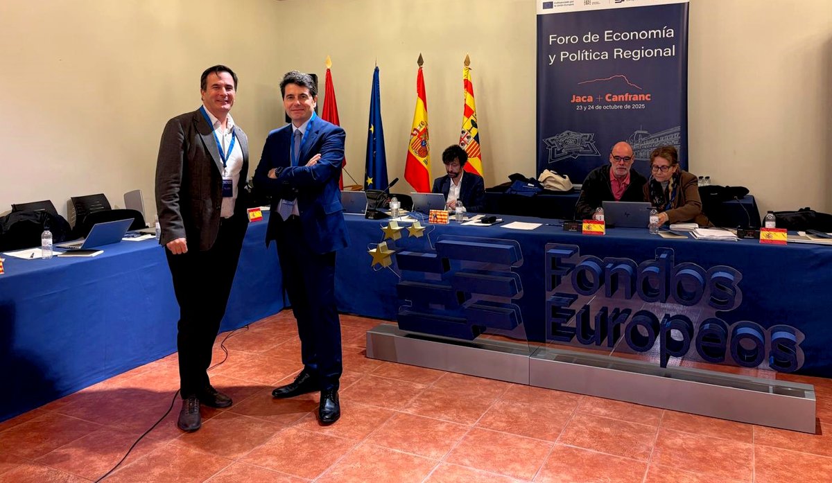 La Comunidad superará en 23 millones la ejecución prevista para final de año del programa de fondos europeos Feder

📍Foro de Economía y Política Regional donde representantes de las comunidades y del Estado debaten sobre la gestión del Fondo Europeo de Desarrollo Regional