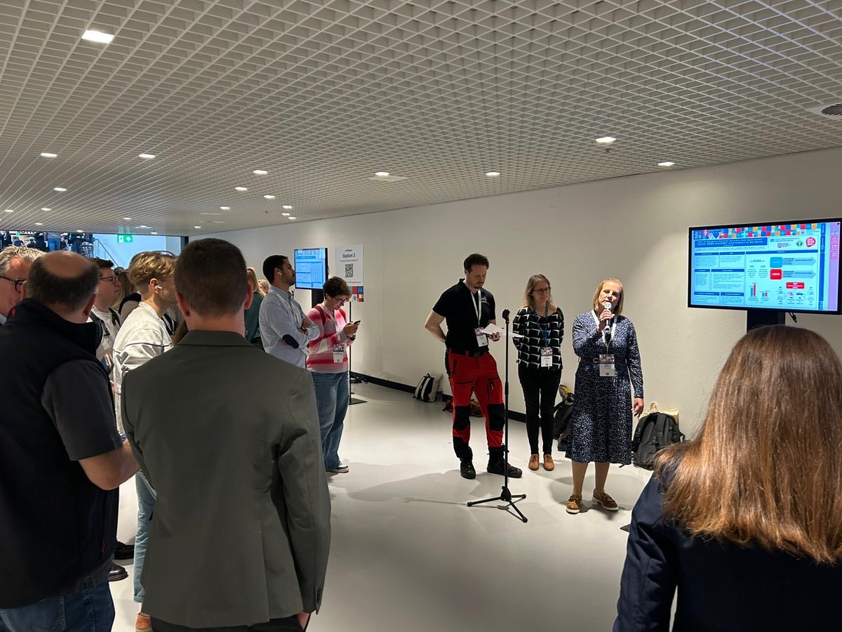 Julia Wolfe tweet media