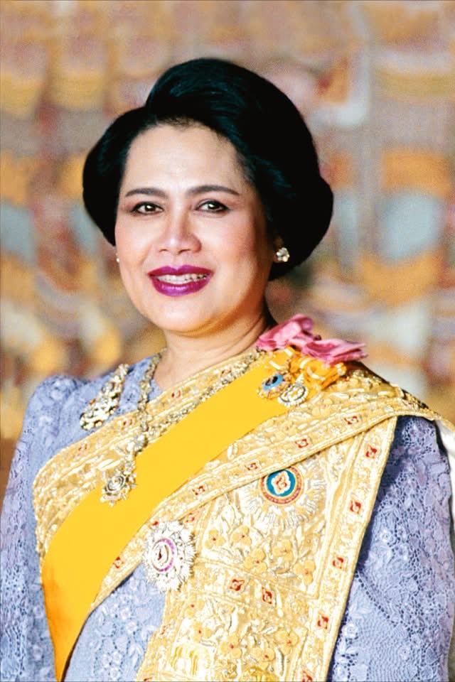 Skyboyz15's tweet photo. พระฉายาลักษณ์ สมเด็จพระบรมราชชนนีพันปีหลวง 🩵 
ดาวน์โหลดพระฉายาลักษณ์ สมเด็จพระนางเจ้าสิริกิติ์ พระบรมราชินีนาถ พระบรมราชชนนีพันปีหลวง
ลิงก์ : https://t.co/QJzjgZ1ysF
#สมเด็จพระบรมราชชนนีพันปีหลวง
#สมเด็จพระนางเจ้าสิริกิติ์ #พระพันปีหลวง https://t.co/utKWnhJnCs
