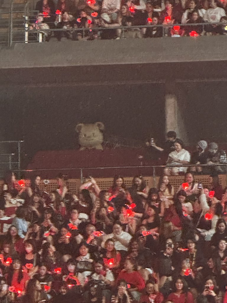 พี่เห็นหนูมั้ยคะ <a href="/butterbear_th/">Butterbear.th</a> 

ZEENUNEW 2ND CONCERT
#ZNNCrazyInLoveConcert
<a href="/zee_pruk/">Z</a> <a href="/CwrNew/">NuNew</a>