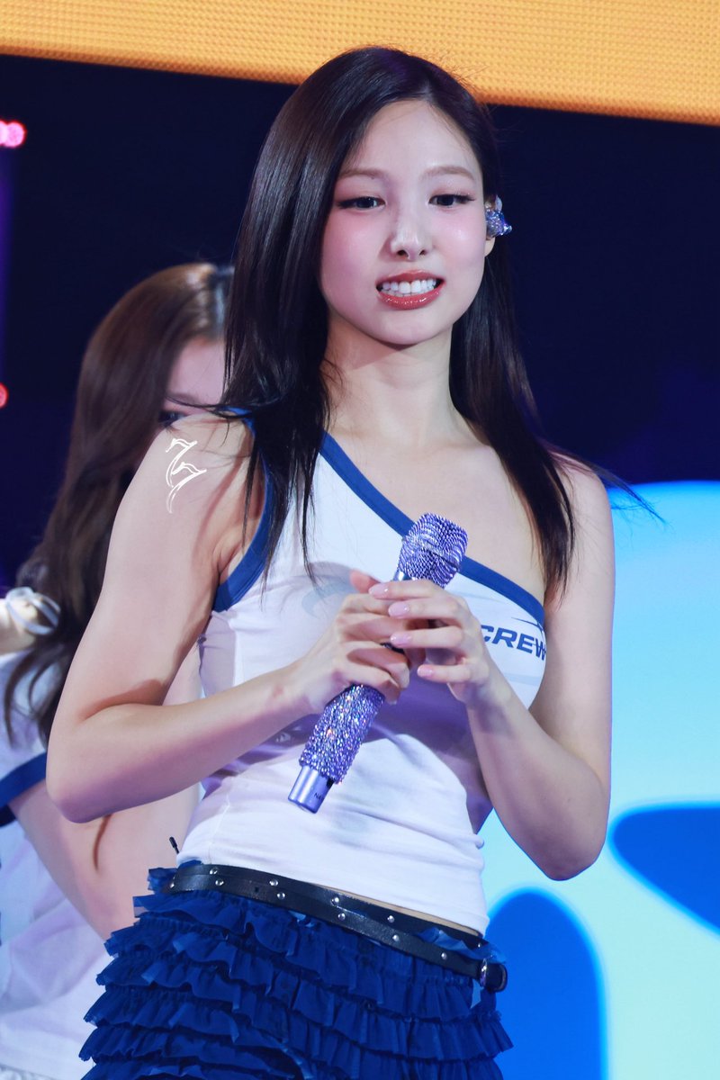 251018 뽀뽀 #나연 #NAYEON #ナヨン #TWICE #트와이스 #トゥワイス