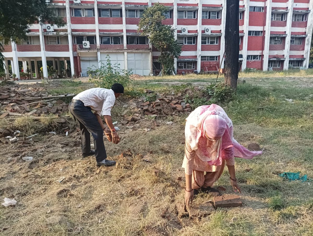 SCERTCHD_32's tweet photo. Swachhata pakhwada 2025  
#SwachhBharat 
#SwachhataHiSeva2025 
#SpecialCampaign5 https://t.co/Q3HqqV6qW3