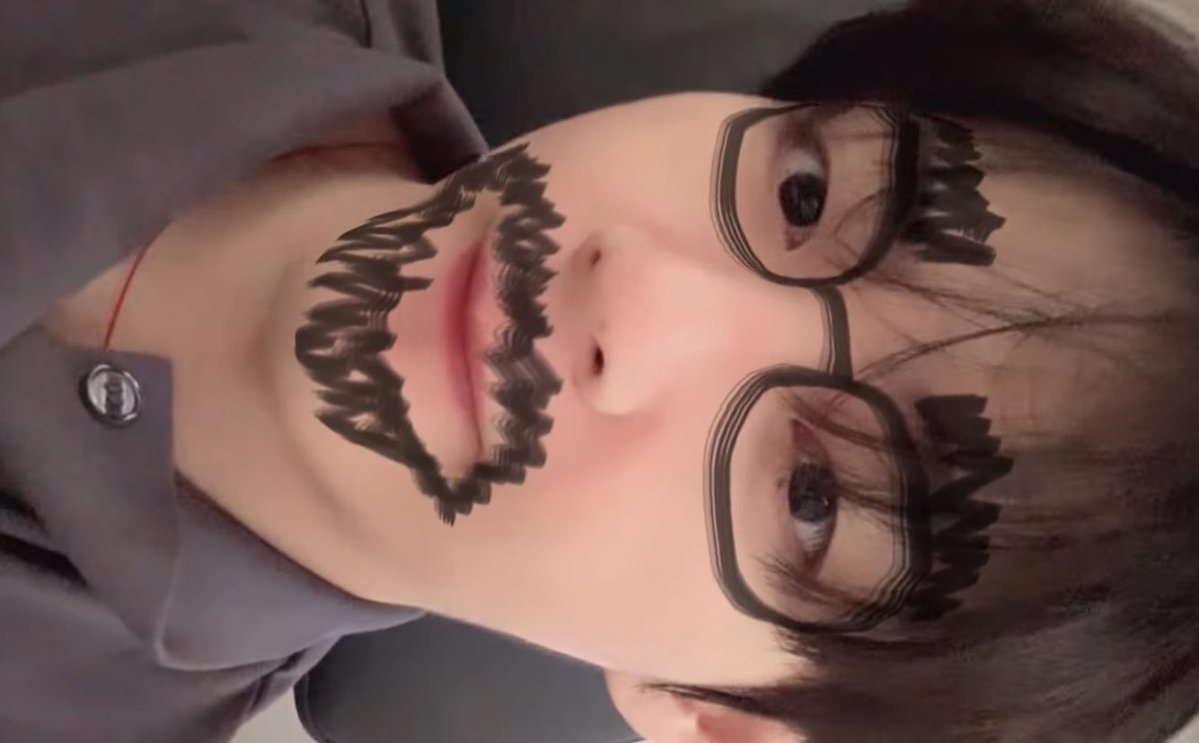 *✧ (@taeteluv_) on Twitter photo 