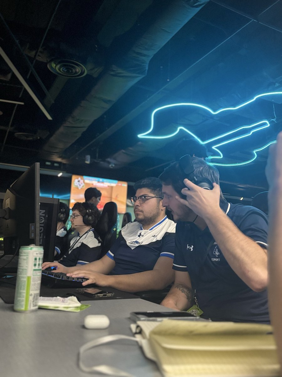 Day 1 at USF’s Battle for Florida was a wrap last night and we’re ready to conquer another day! 
<a href="/Keiser_Esports/">Keiser University Esports</a>