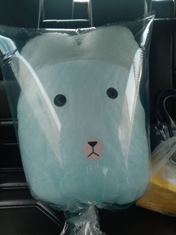 Permisi, <a href="/sayangabul/">Koes, Gugum.</a>! terima kasih sudah datang dan memeriahkan Showcase kami! Ini ada sesuatu untukmu. Lumayan buat naikin gula darah, walau tetep gak semanis gue. Azek.