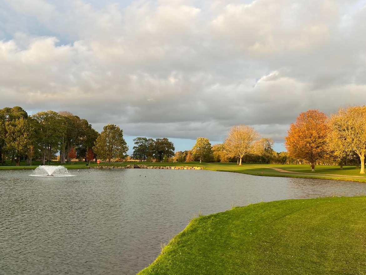 Aldwark Manor Estate tweet media