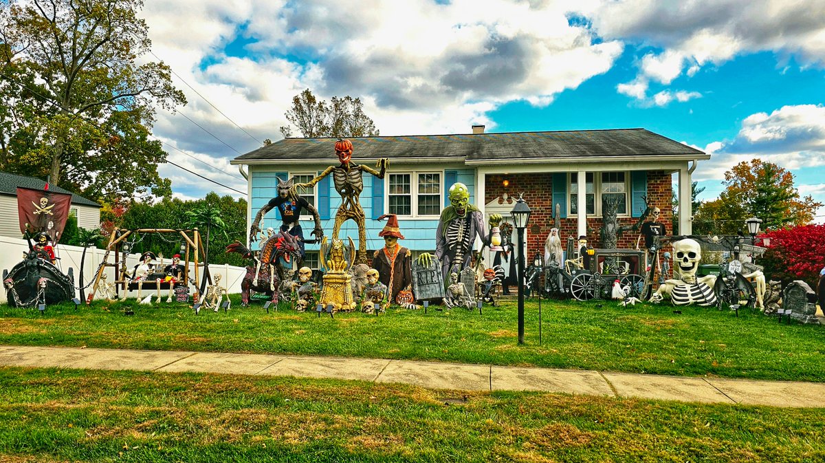 LastLiarX's tweet photo. ~ 🎃 💀 🧟‍♂️  🏴‍☠️ 🦜 🐲 🔥 👻 ~ https://t.co/fSJwqvq7vb