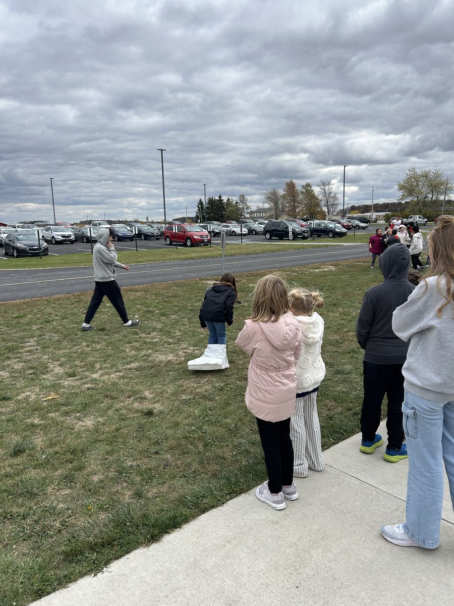 phls_supt's tweet image. Thanks to Mr. Oberlin and his students our elementary students get to enjoy a fall fest on our campus each year. Many great activities this year! #PHStrong
