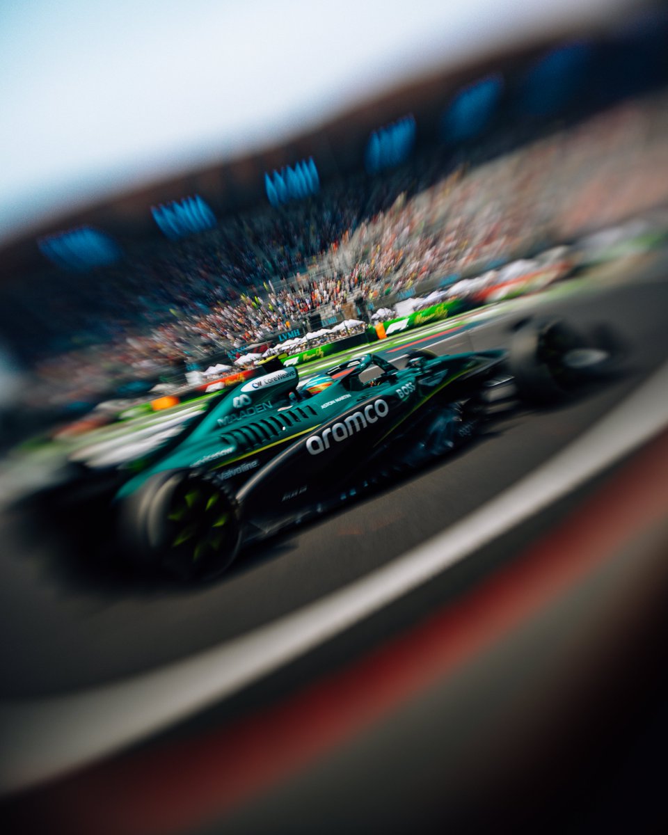 F1's tweet photo. Picture 📸 Perfect 

#F1 #MexicoGP https://t.co/CBlw0GAAQr
