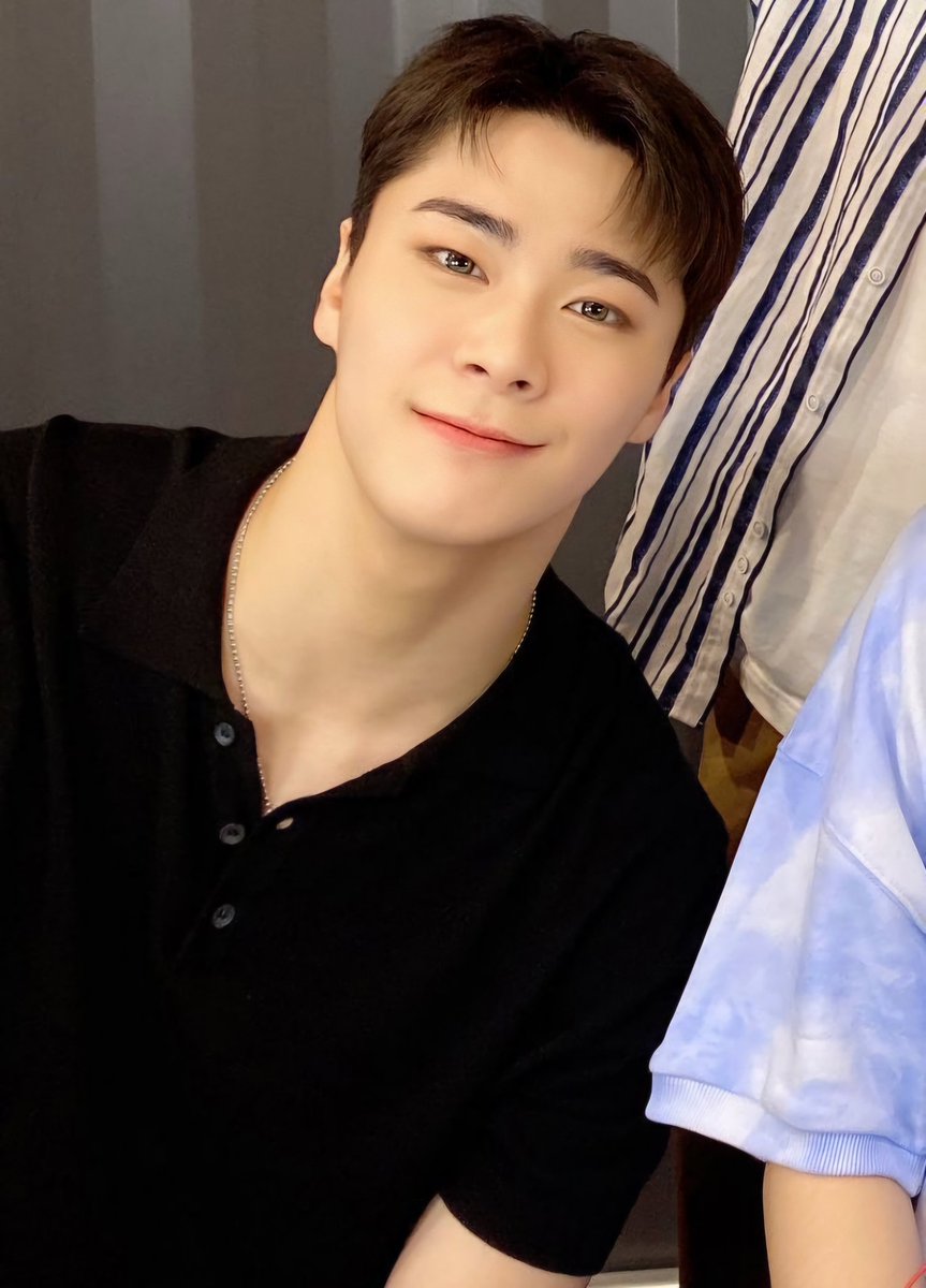 그대 오직 그대만이
내 첫사랑 내 끝사랑💕
지금부터 달라질 수 없는 한 가지
그대만이 영원한 내 사랑💕

#문빈 #MOONBIN