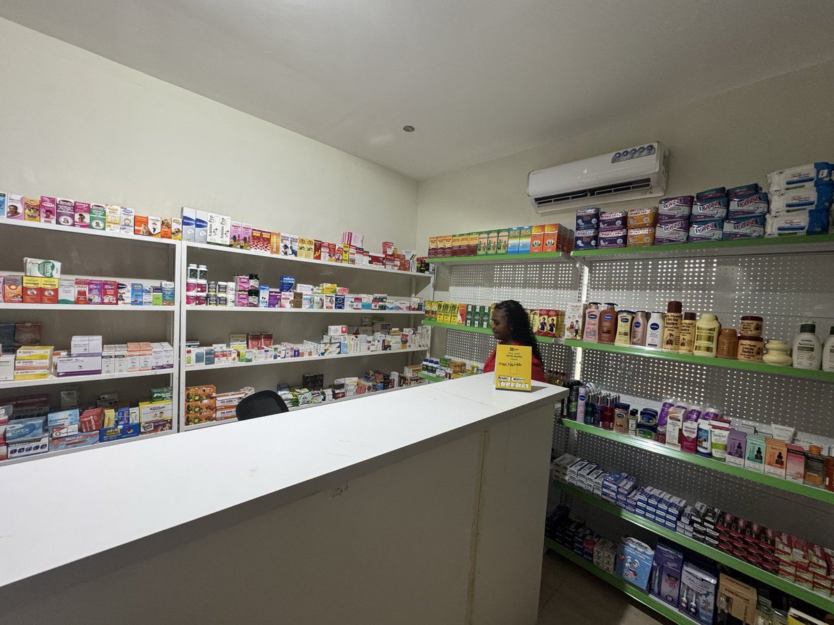 heyOnuoha's tweet image. Life Update:
Started a pharmacy 😇