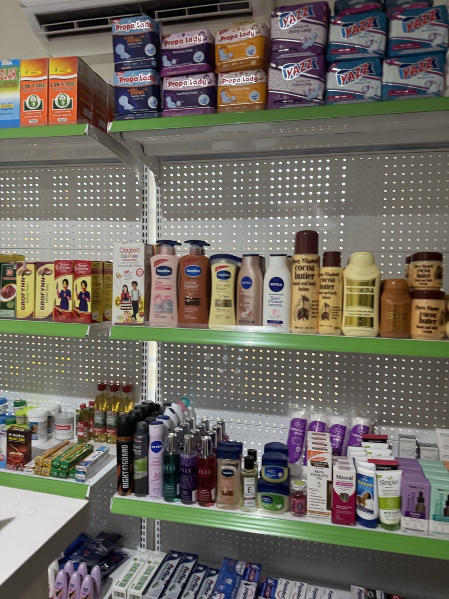 heyOnuoha's tweet image. Life Update:
Started a pharmacy 😇