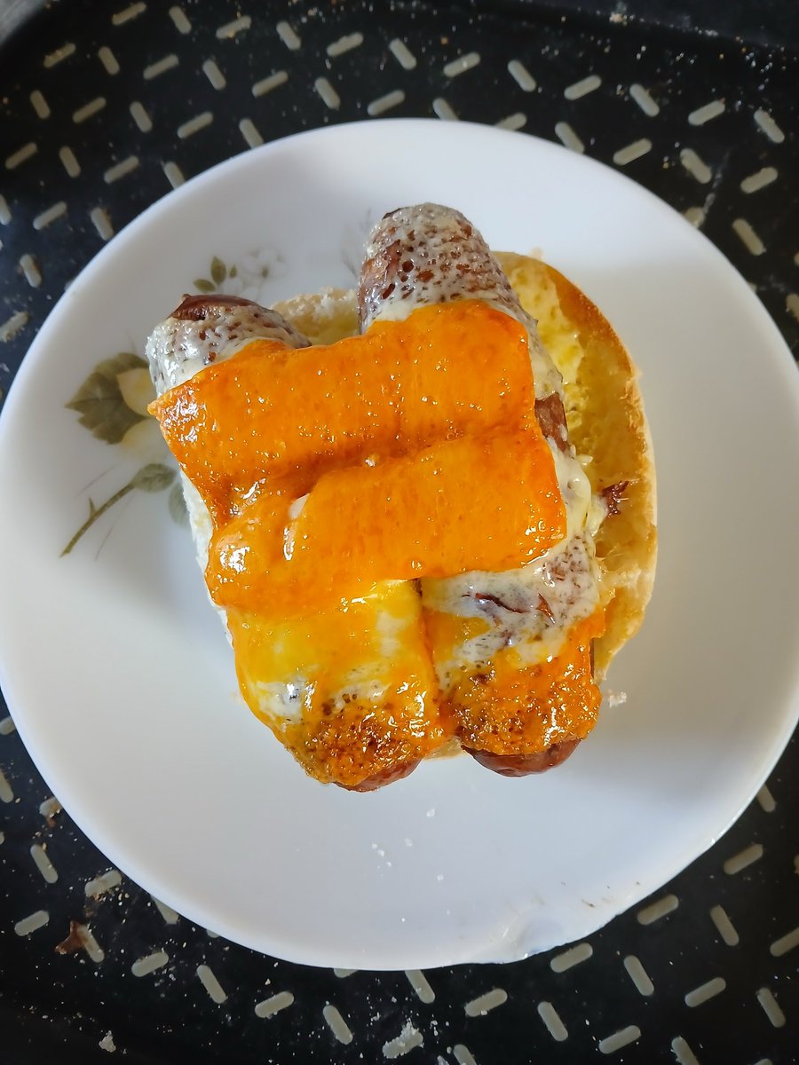 On way shortly #intothevoid to watch <a href="/DronfieldTownFC/">Dronfield Town FC</a> at the #distant <a href="/FCVGraceDieu/">FCV Grace Dieu</a>.  Hopefully a win, after a week of illness.  #Breakfast #Brunch.