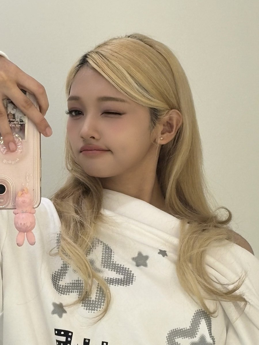 공연하는건 완전 Good Feeling이다 ~ ♪

#UNIS #유니스 
#GEHLEE #젤리당카