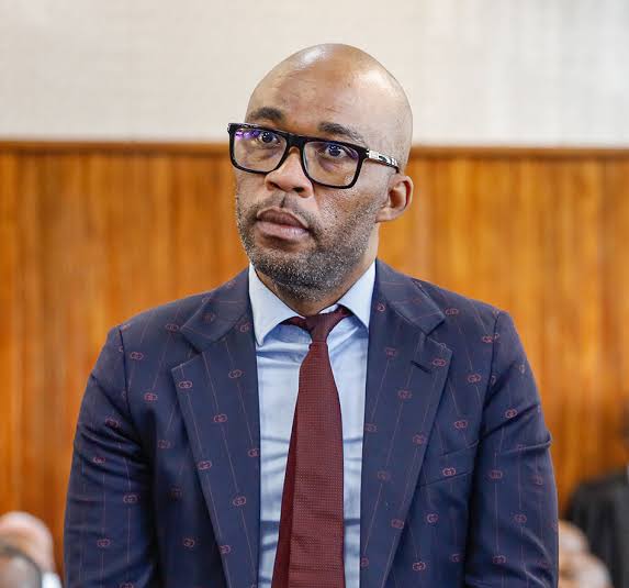 ItzGates18's tweet image. This guy can easily win the game for Orlando Pirates 😂
#OrlandoPirates
#cafcl
#prelim