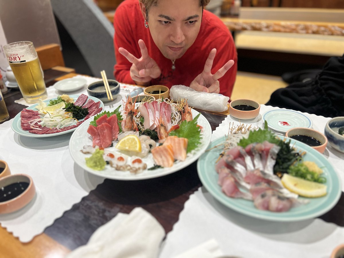 ishiiyuya_drums's tweet photo. LM.Cツアー6本目、大阪終了！
昨日は美味いもん食って今日は集中して臨みました🥁
安定のハッピーツアー、明日は神戸！

#LMC
#CluaCircuit25
#GothicMode https://t.co/0XSaBx0Yyl