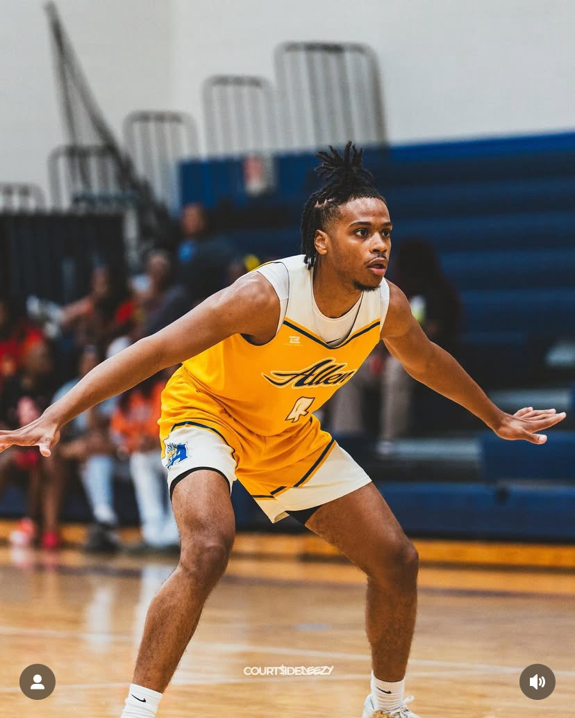 AllenUMBB's tweet image. 🏀🏀🏀🏀