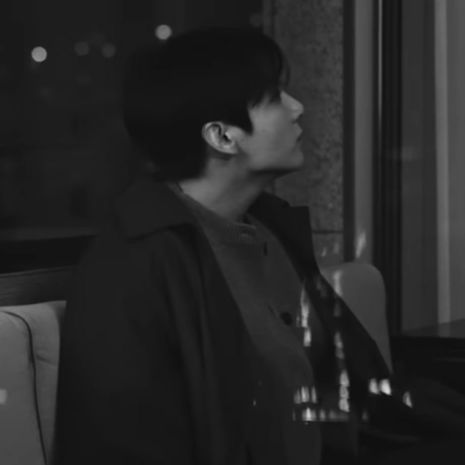 anxiiousz's tweet image. 𝑭𝒂𝒍𝒍𝒊𝒏𝒈
Jungkook x OC local au

“I would choose you in every lifetime.”