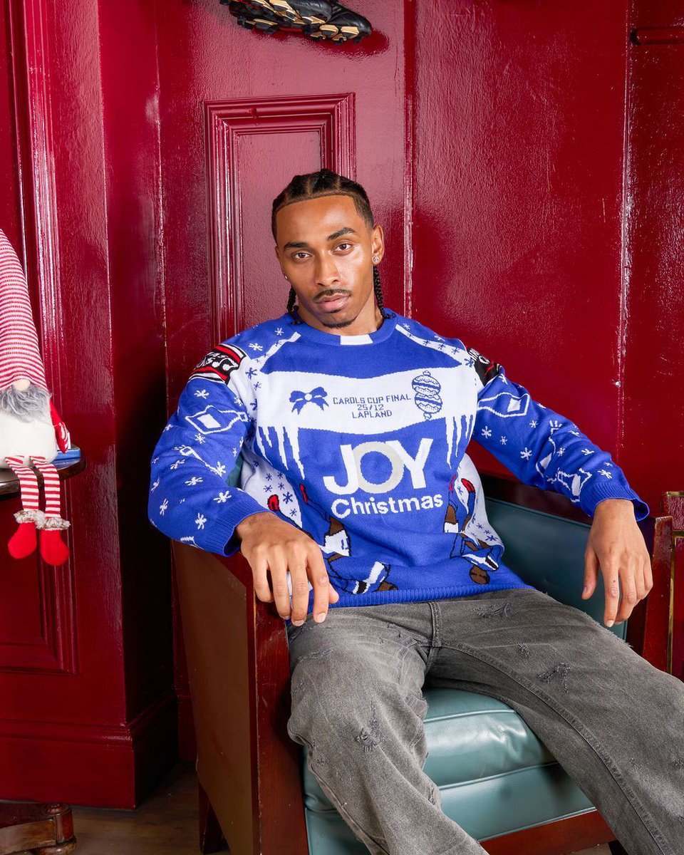 classicshirts's tweet photo. 🎅🎄🎁⛄

Our next new design is our Martins Joy Christmas jumper!

Dropping at 12pm (UK Time) on October 29th. https://t.co/d7dIBwO0yl