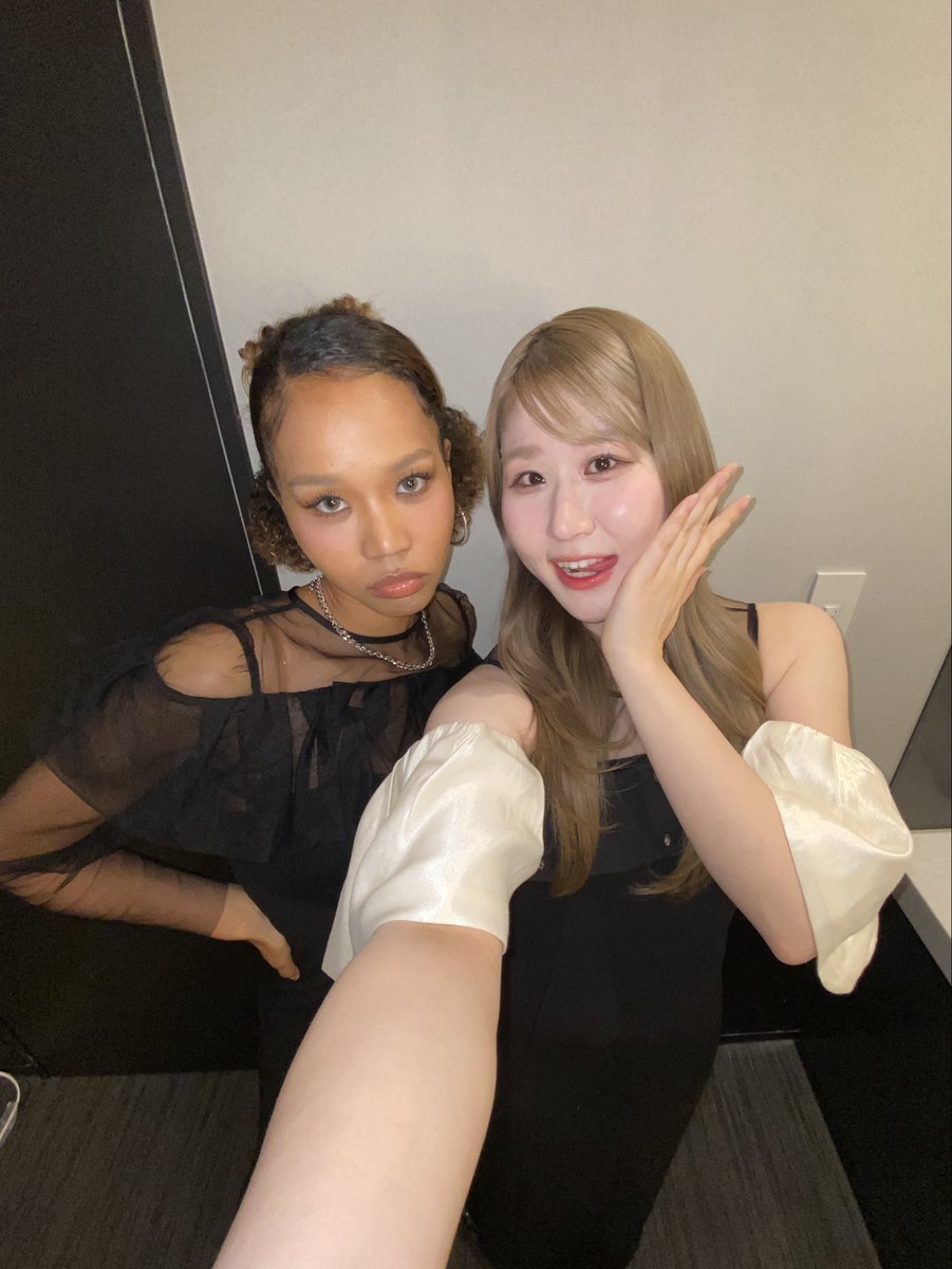 ka__lgm's tweet image. 昨日！Spicy Sessions -THE LIVE-
来てくださった皆さん、
ありがとうございました！

放送をお楽しみに！

みゆと2人で双子コーデっぽい
ドレッシーなお衣装でした！
#SpicySessions
#リトグリ