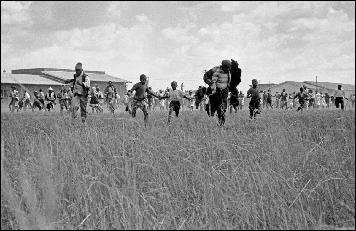 History ZAR (@historysazar) on Twitter photo Police open fire in Sharpeville, March 1960.  Photo by Ian Berry Police open fire in Sharpeville, March 1960.  Photo by Ian Berry
