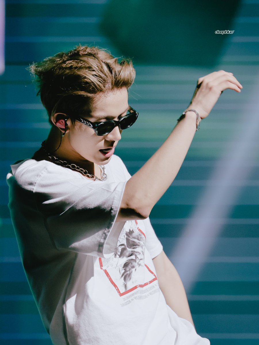 deepblue__hs's tweet image. 251025 Walk the Line FINAL  

#희승 #HEESEUNG #엔하이픈 #ENHYPEN