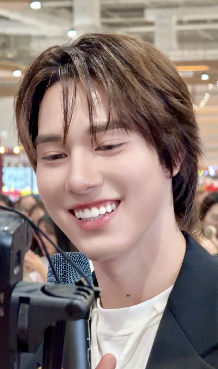 Parn_1332's tweet image. หล่อก็หล่อ น่ารักก็น่ารัก ยิ้มก็หวาน
#hirunkit_ @Hirunkit_