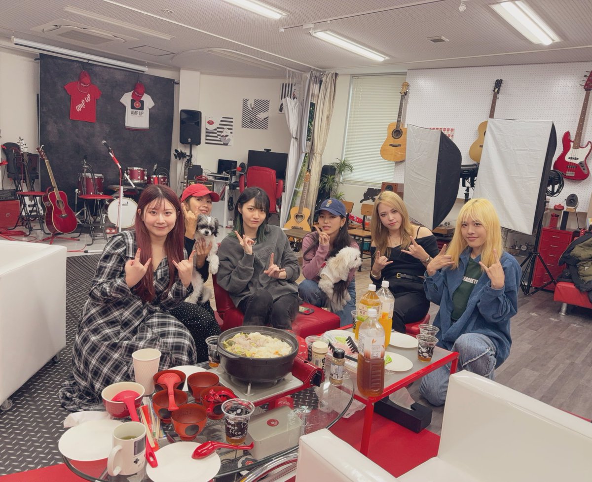 本日はMiyako姐さん主催の女子会vol.2に参加させていただいてきました💓

今回もめっちゃ楽しかったなぁ〜！！
あっという間に時間が経ってました🥰✨
ワンコたちも可愛いすぎたぁ、、癒されました🐩

もう次回開催が楽しみですっ🙌
皆様お忙しいなかありがとうございました🥹✨