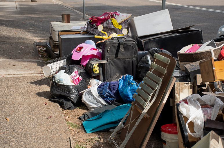 smartrubsydney's tweet image. 🧹🏡 A tidy home is a happy home – let’s get rid of that clutter once and for all!
 #DeclutterNow #RubbishRemoval #CleanLiving