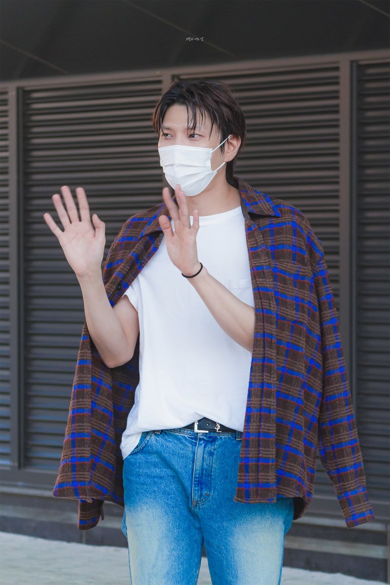 251025 멤피스 세종 퇴근길
#빅스 #레오 #정택운