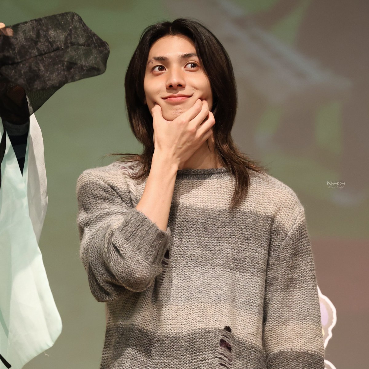 Feniks Mari porno Gopniklar bir qizni sikishdi