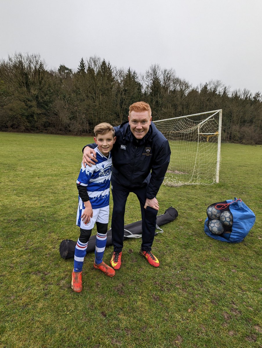 AndyTow's tweet photo. Today's guest of honour at @readingfc Vs Doncaster 👍

@DaveKitsonCoach #readon #whatabargain #readingfc #urz https://t.co/gkIsMmJV3v