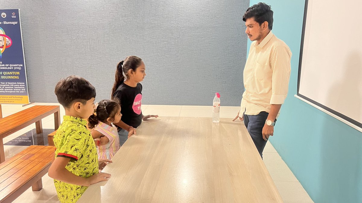 HDudhat99484's tweet image. Experiencing the magic of Diwali at @RSCBhavnagar. Engaging science activities and festive cheer create a memorable vacation. Come join the fun. #DiwaliCelebration #ScienceAndFun #Bhavnagar