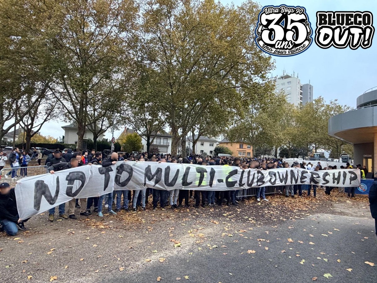 RCS - Białystok (23.10.25)
Plus de photos sur : 
ultraboys90.fr/2025-2026/

Une de nos banderoles a été refusée par le club à l’entrée au stade car elle ne respecte pas les nouvelles règles mises en place. Pourtant il y est inscrit en anglais ce qui est autorisé en français.