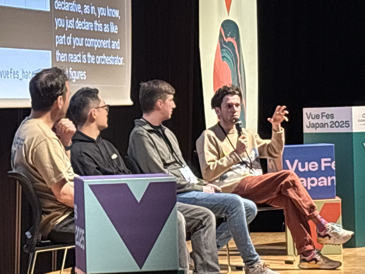 hal_spidernight's tweet image. VueFes2025 hacomonoトラックにて会場アナウンス担当させていただきました！

今日はありがとうございました！
また来年お会いしましょう！👋

 #vuefes