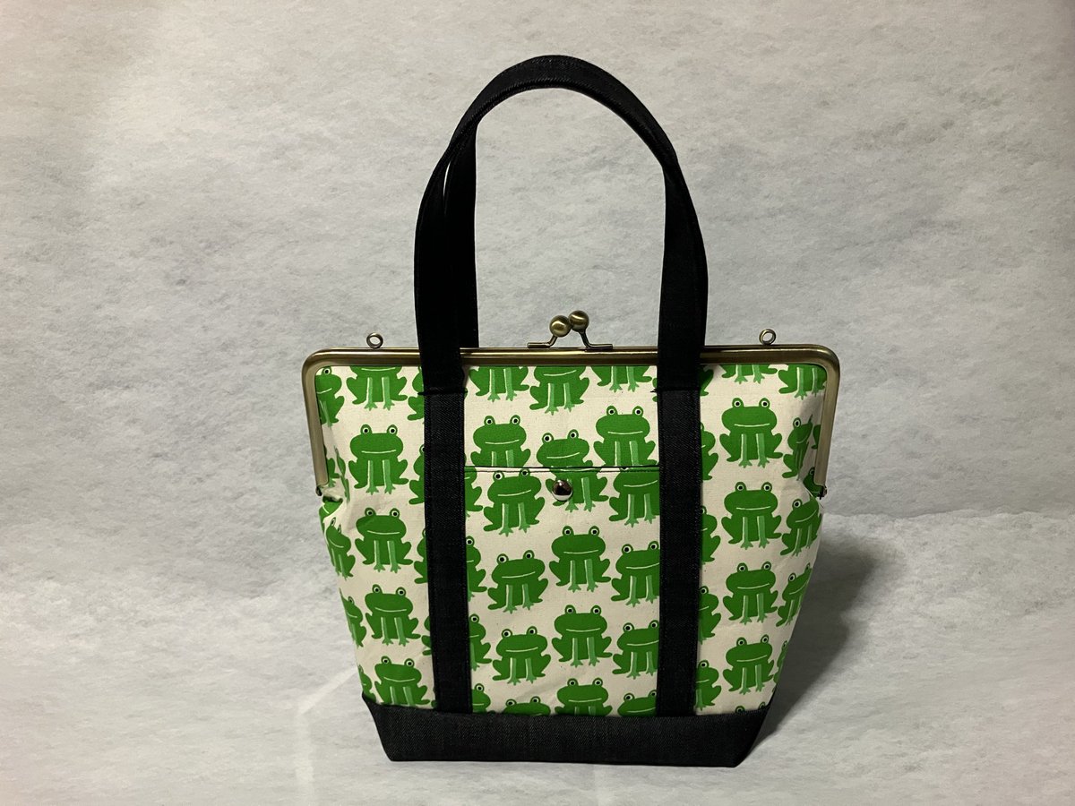 めちゃくちゃ可愛いカエルの2wayがま口バッグが完成しましたケロ