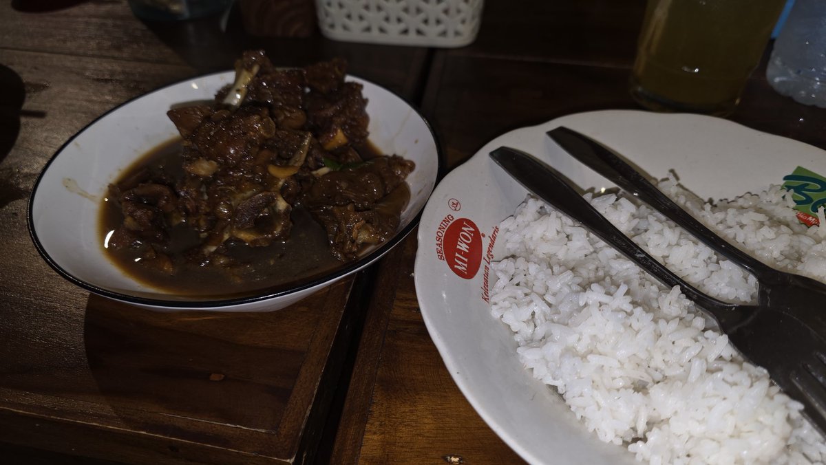 bangfireman's tweet photo. @poconxg Tengkleng Goreng https://t.co/Ikhr29B7GE